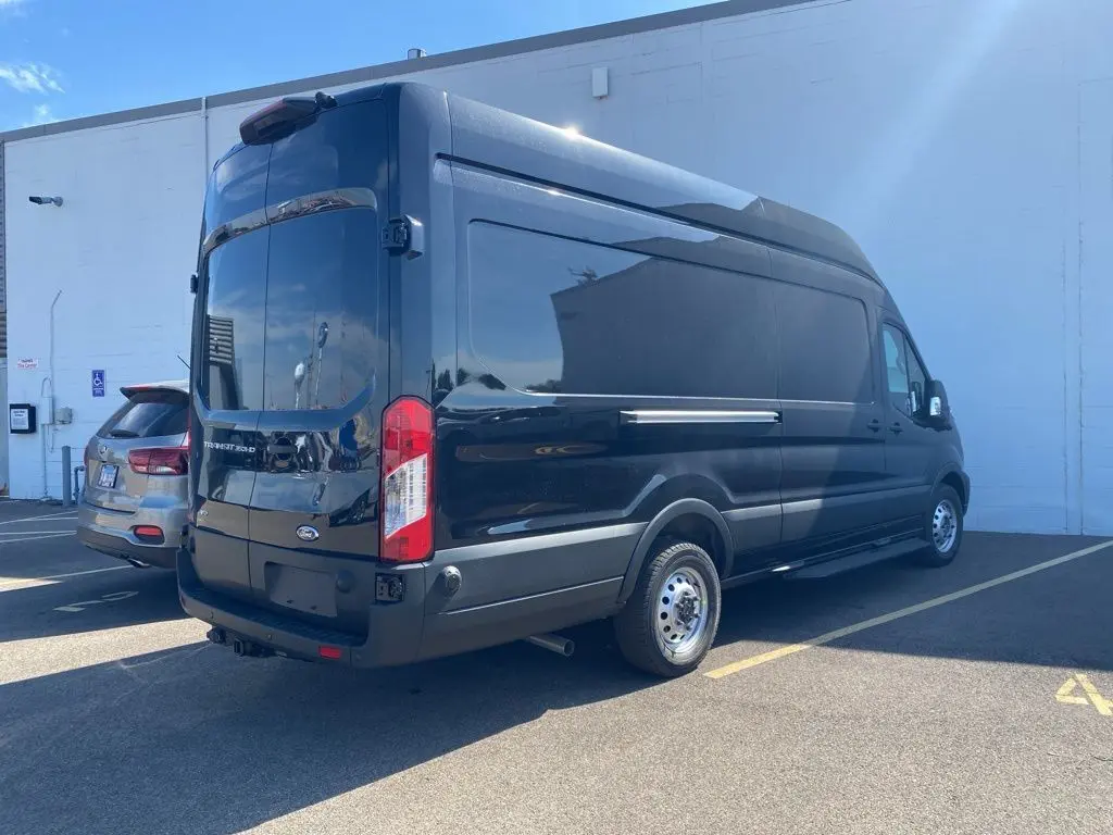 2025 Ford Transit photo 7