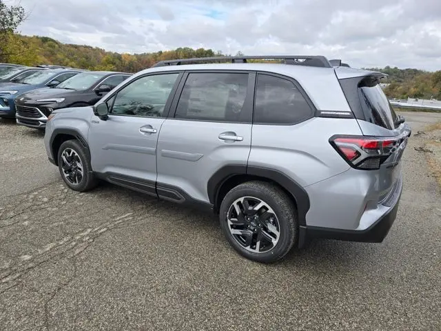 2025 Subaru Forester Limited photo 3