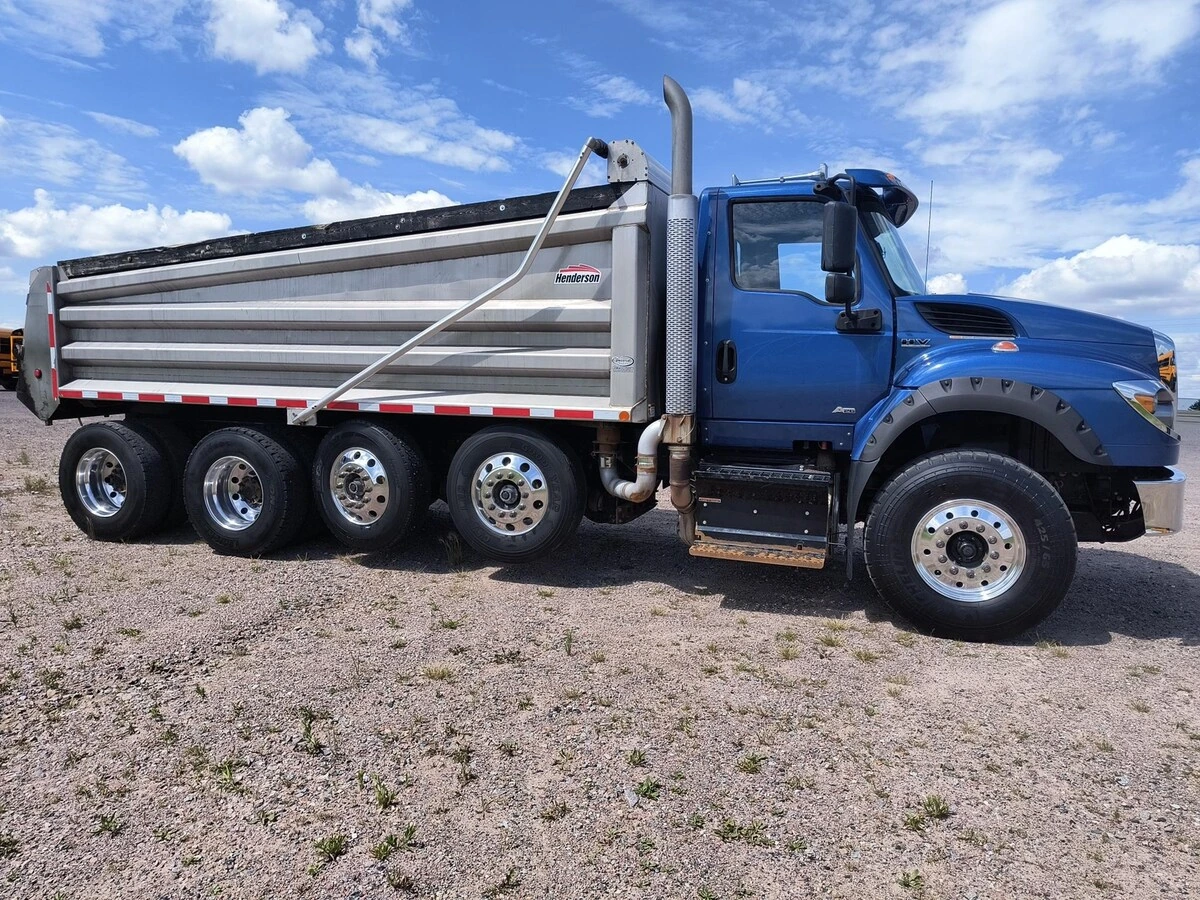 2022 International HV in Abbotsford, WI — photo 3