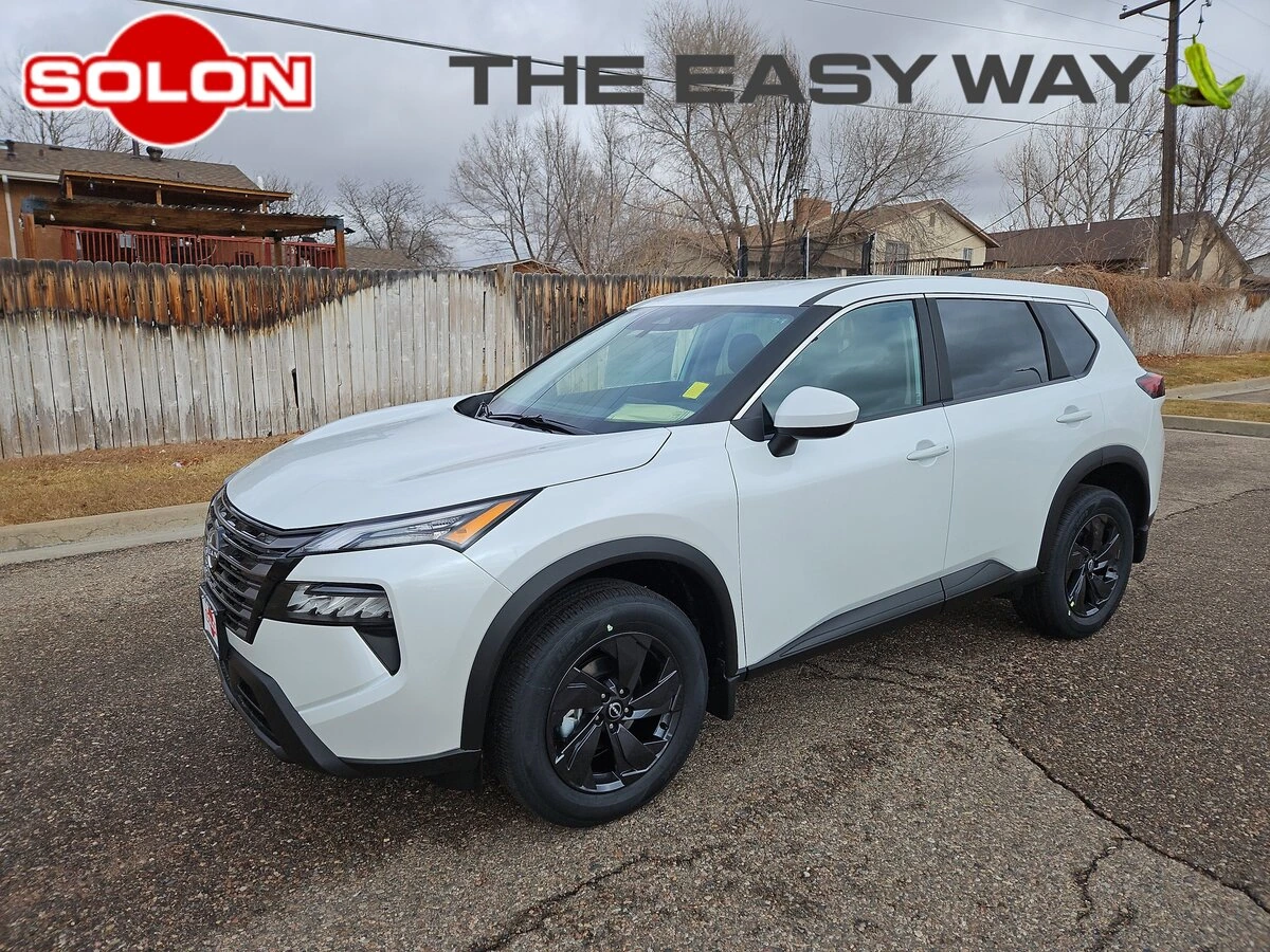 2026 Nissan Rogue SV's photo