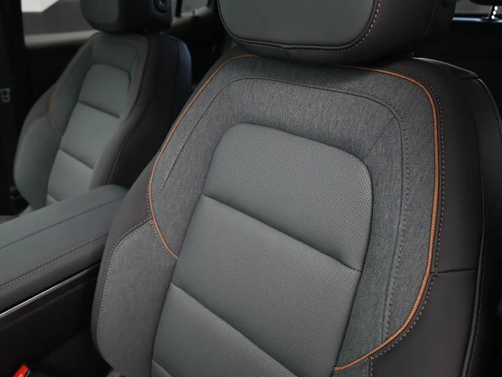 2026 Gmc Terrain AT4 photo 13