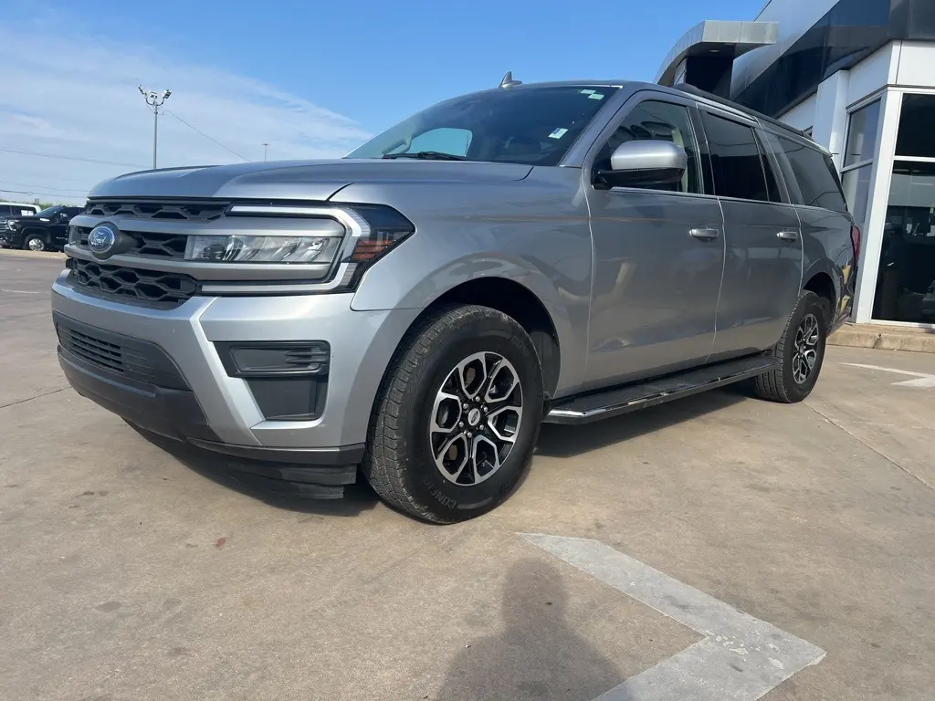 2023 Ford Expedition MAX XLT photo 11