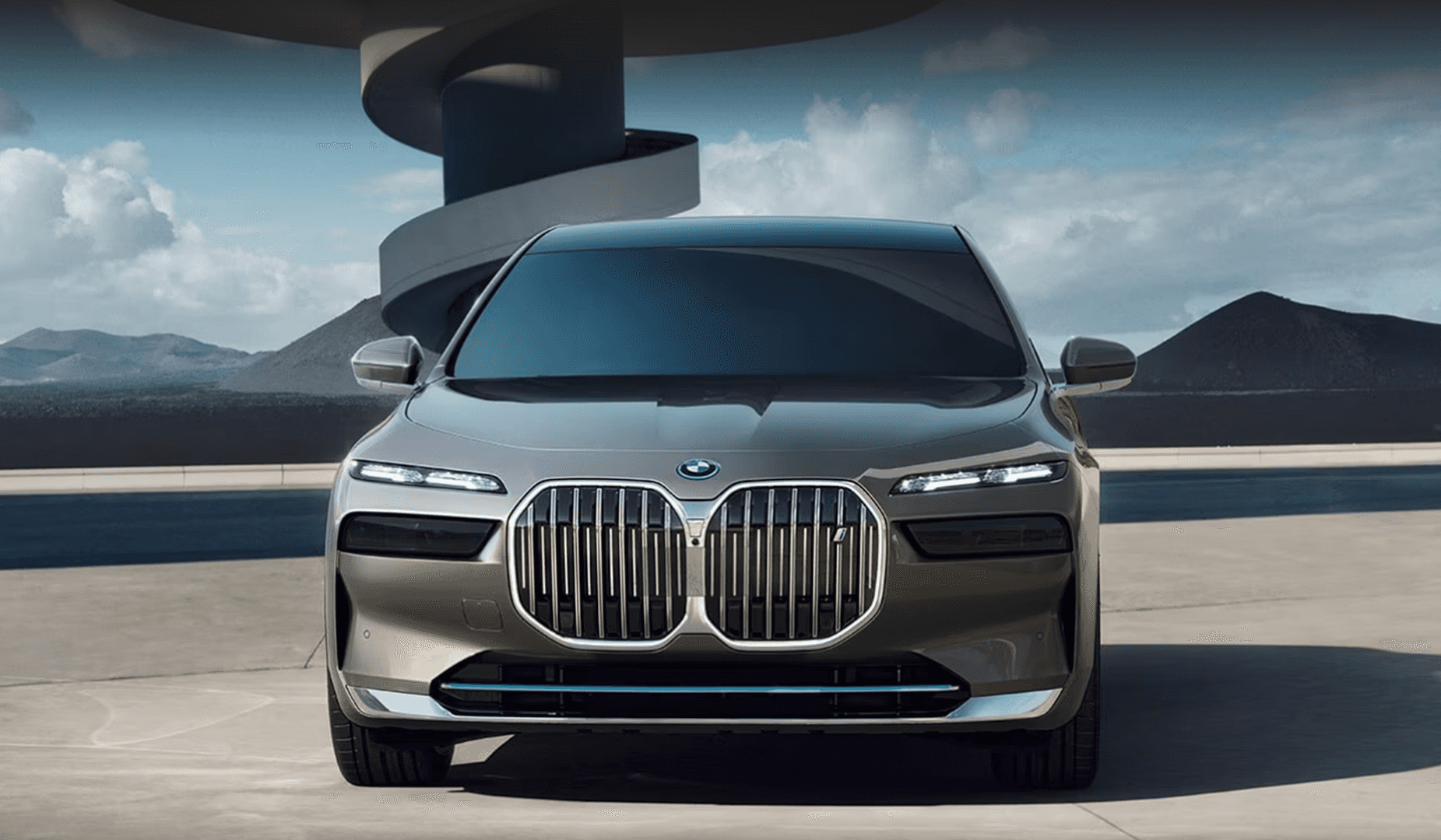 A front look of a gray BMW i7.