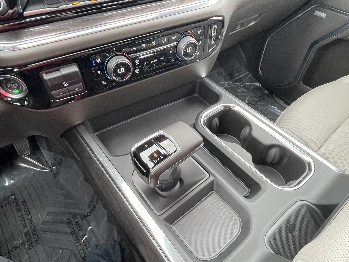 2024 Chevrolet Silverado 1500 LTZ - Photo 30