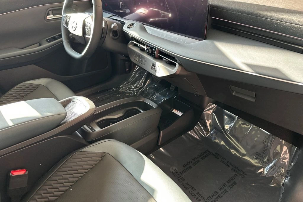 2026 Nissan LEAF Platinum+ - Photo 16