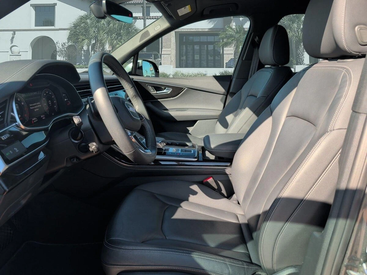 2025 Audi Q7 Premium Plus - Photo 11