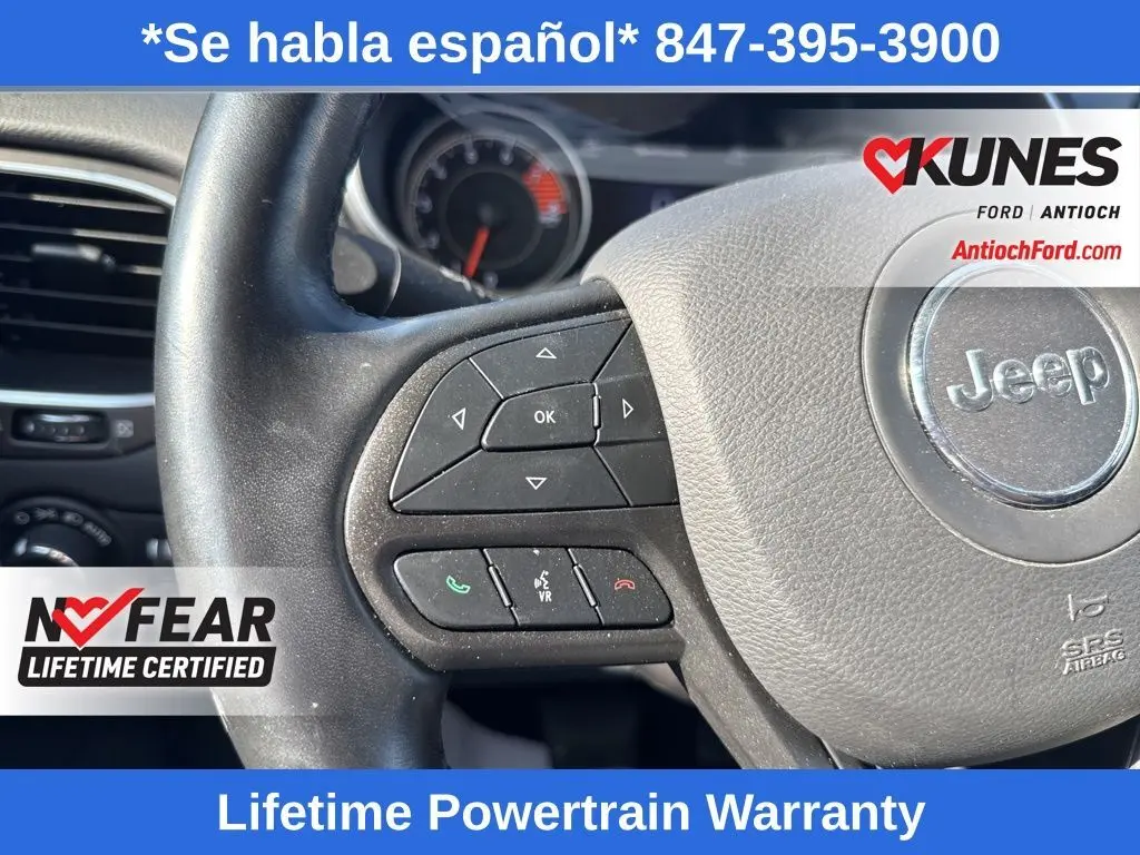 2020 Jeep Cherokee Trailhawk photo 25