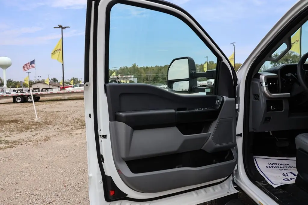 2025 Ford F-450 XL photo 13