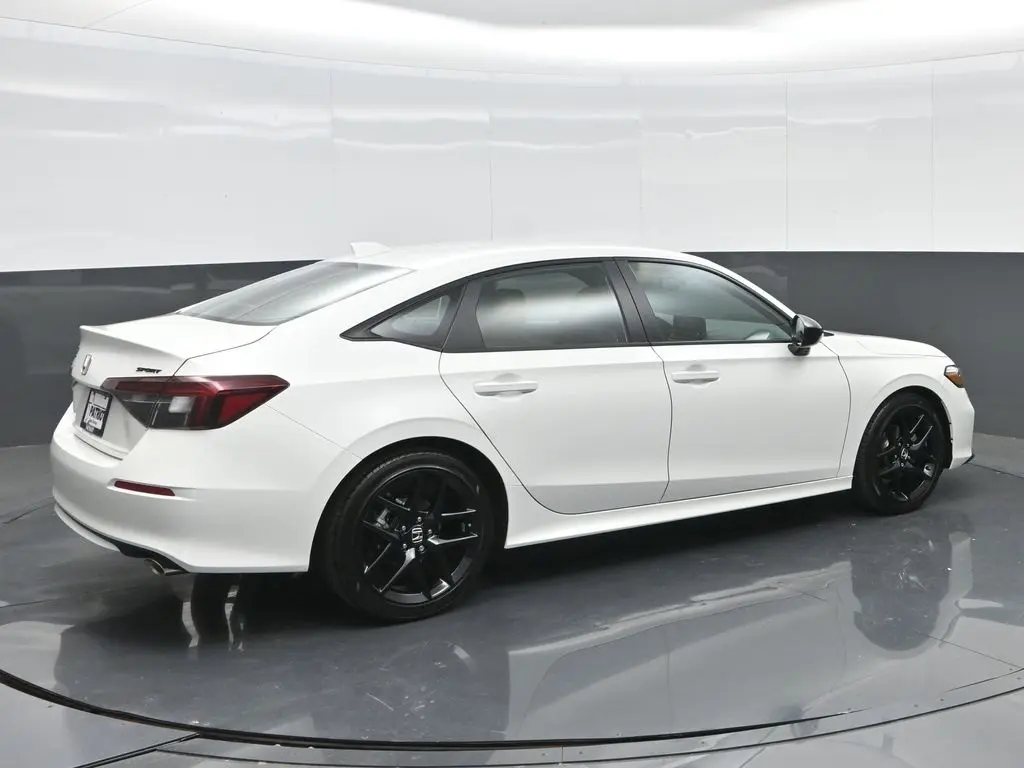 2026 Honda Civic Sport photo 3