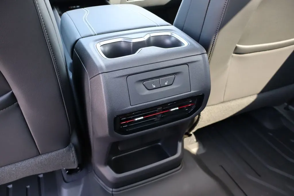 2026 Chevrolet Silverado EV Trail Boss photo 40