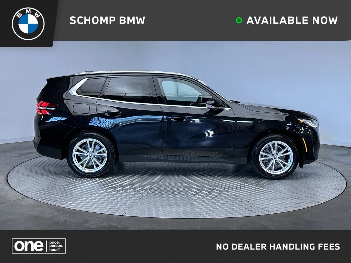 2025 BMW X3 30 XDRIVE's photo