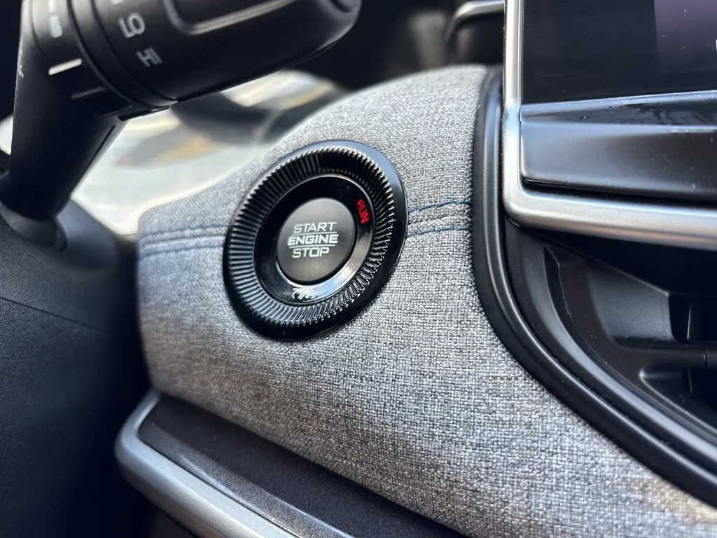 2022 Jeep Compass Latitude photo 12