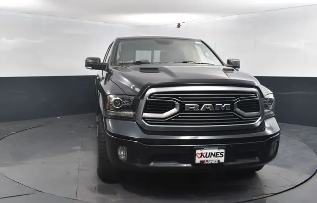 2018 Ram 1500 Limited photo 2