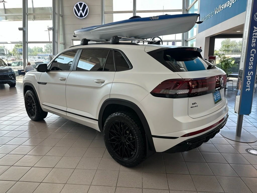 2026 Volkswagen Atlas Cross Sport SEL R-LINE - Photo 6