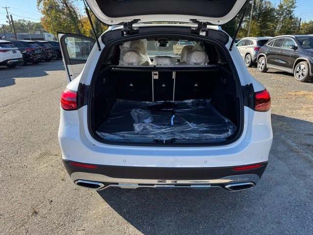 2026 Mercedes-Benz GLC Base - Photo 11