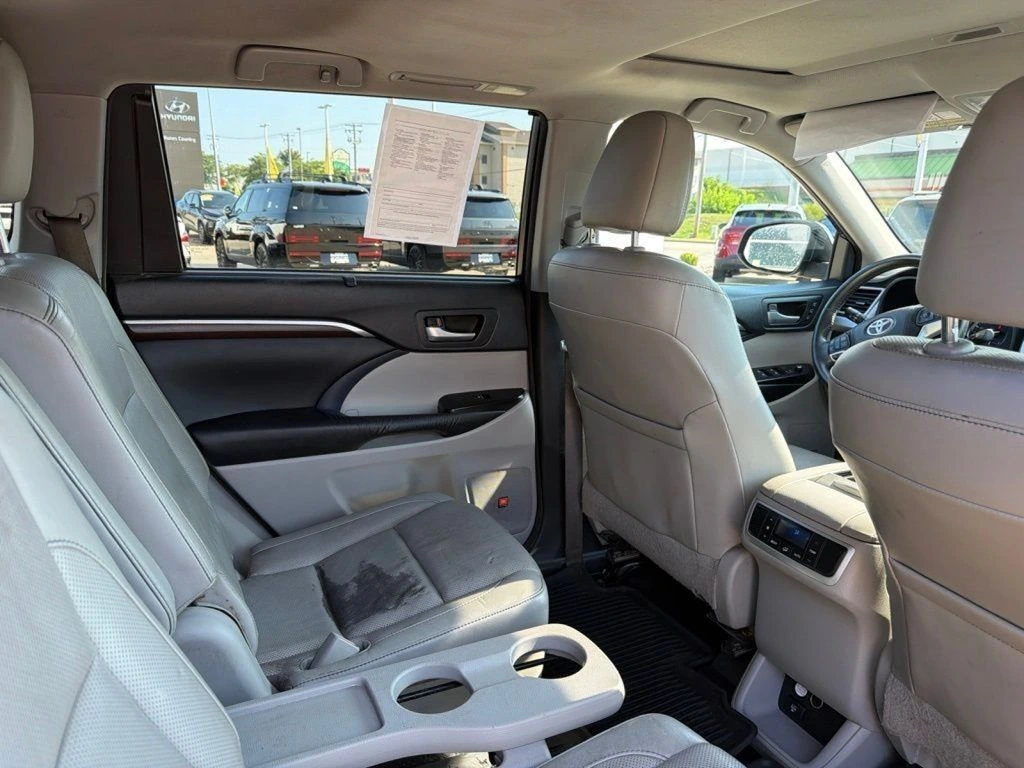 2015 Toyota Highlander Limited - Photo 12