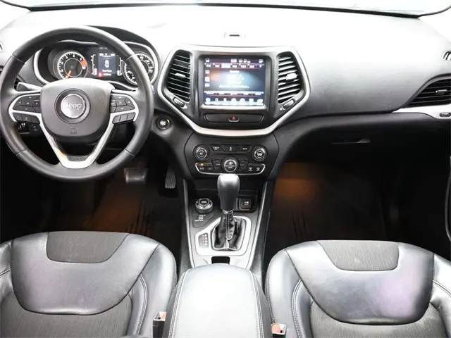 2018 Jeep Cherokee Latitude photo 10