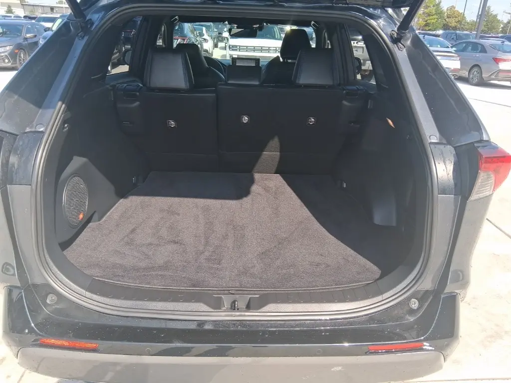 2021 Toyota RAV4 Hybrid XSE photo 11