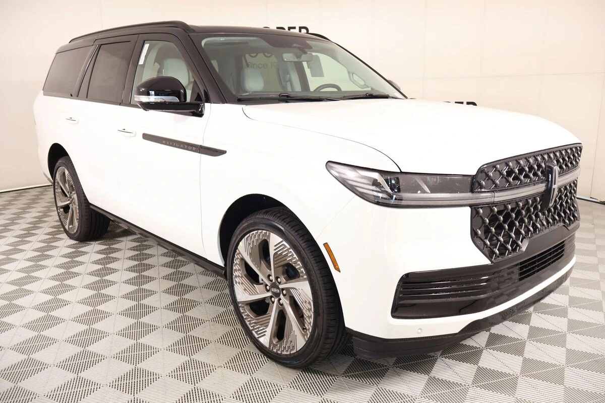 2026 Lincoln Navigator Black Label 4WD's photo