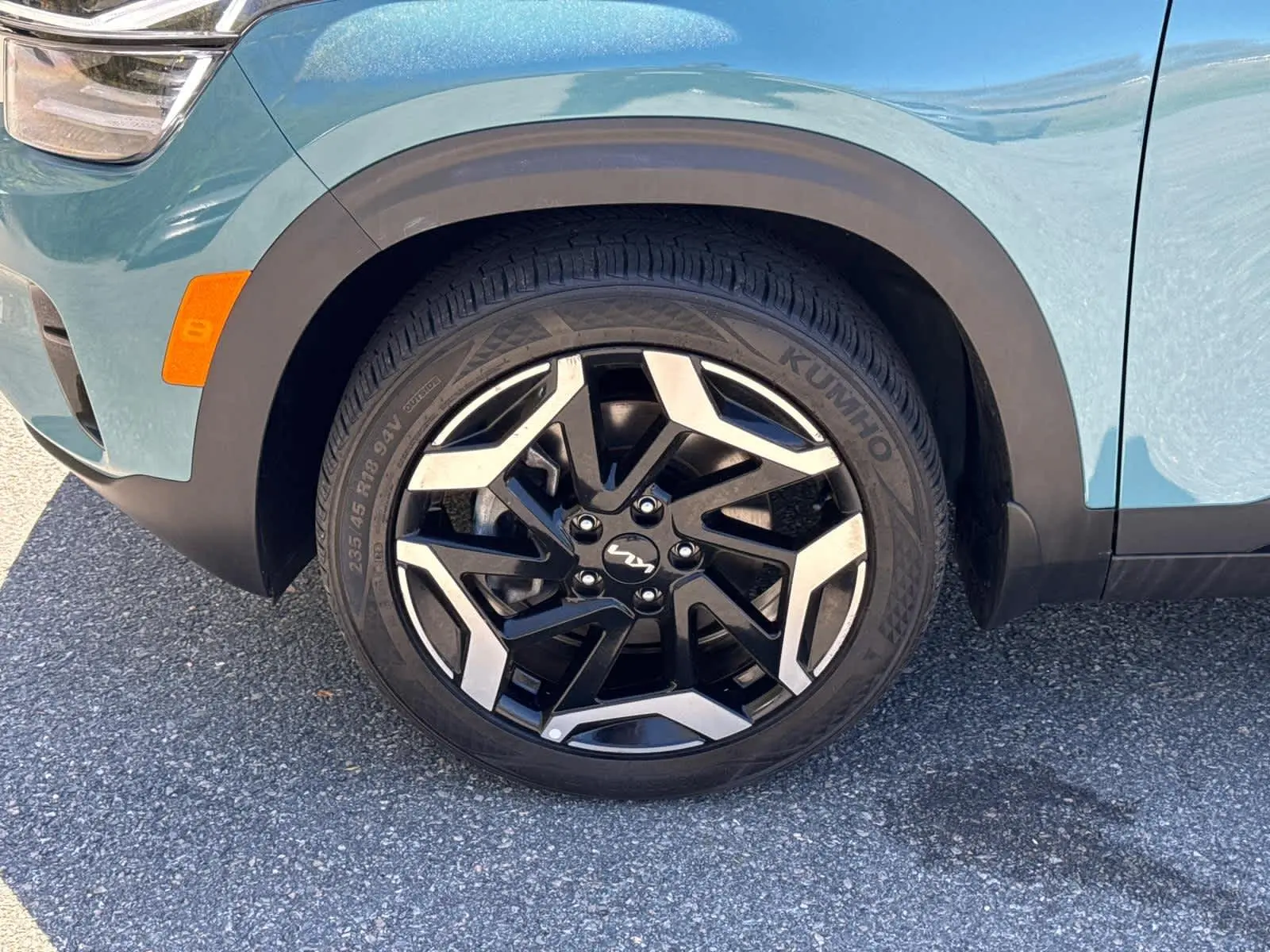 2024 Kia Seltos SX photo 9