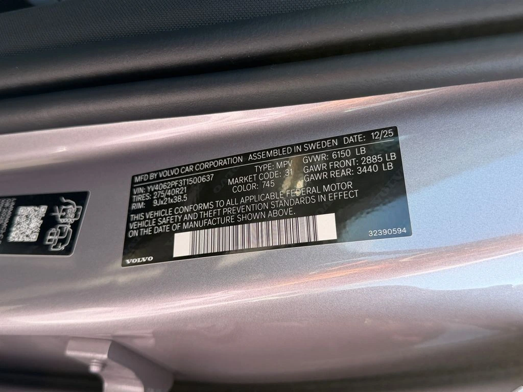 2026 Volvo - image 27