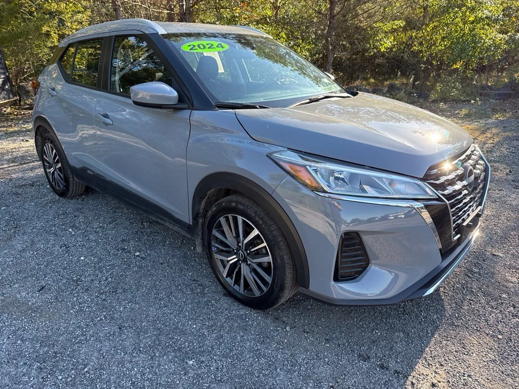 Used 2024 Nissan Kicks SV with VIN 3N1CP5CV2RL480302 for sale in Homer City, PA