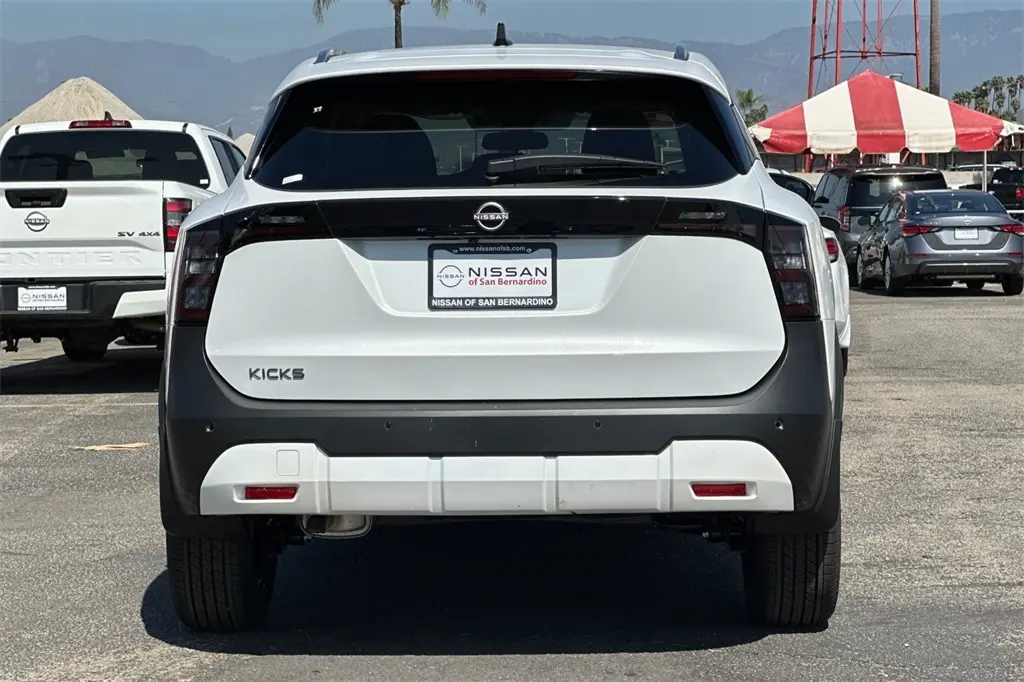 2026 Nissan Kicks SV photo 3