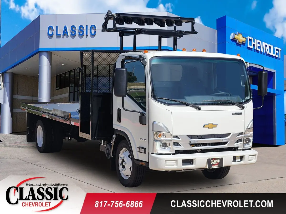 2024 Chevrolet Low Cab Forward Base's photo