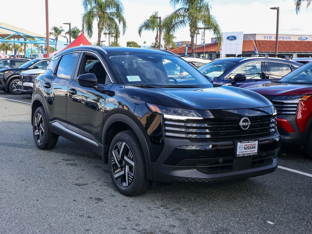 2026 Nissan KICKS SV's photo