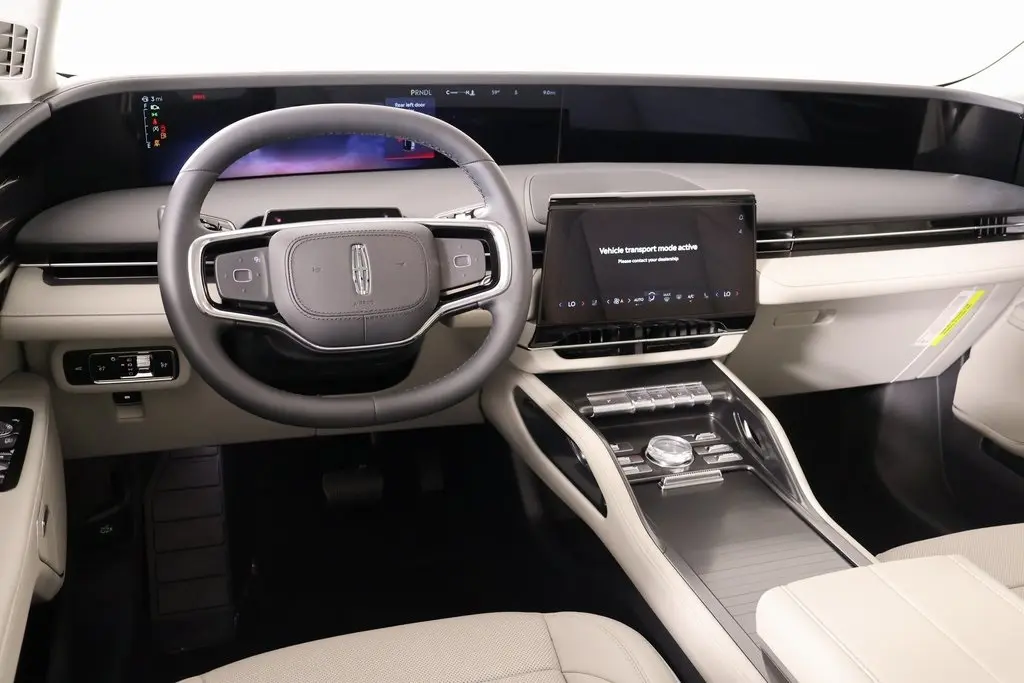 2026 Lincoln Nautilus Premiere photo 2