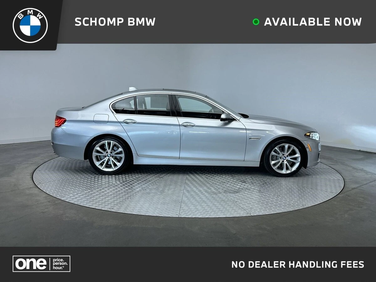2016 BMW 5 Series 535i xDrive Sedan Luxury Line's photo