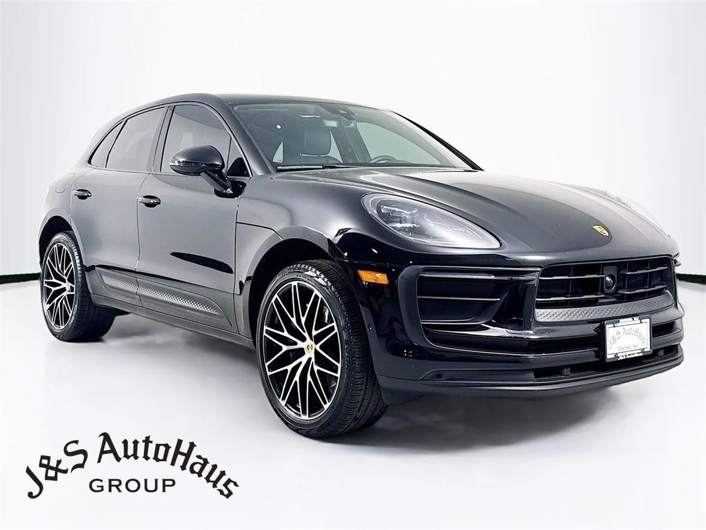 2024 Porsche Macan Base