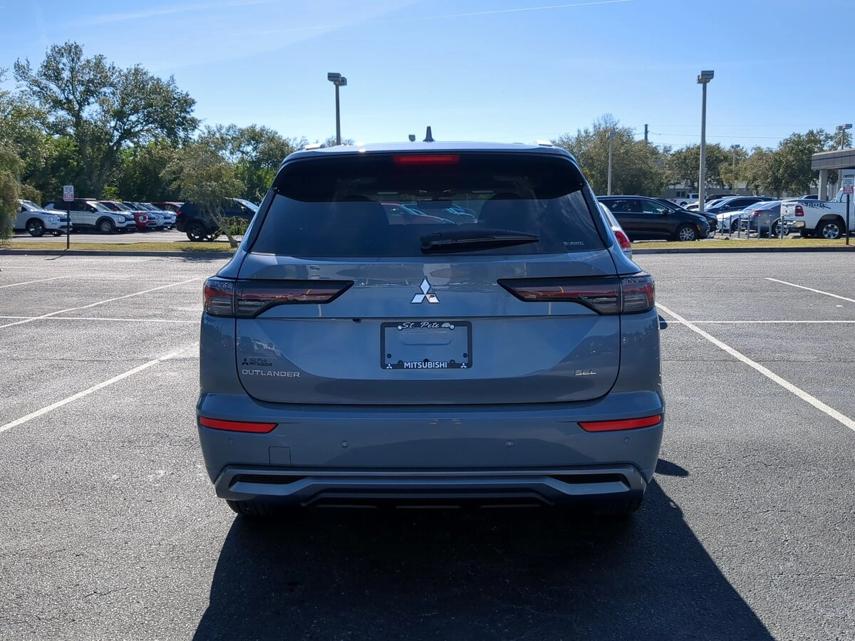 2026 Mitsubishi Outlander SEL - Photo 7