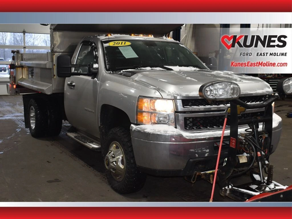 2011 Chevrolet Silverado 3500 Chassis Cab 1LT's photo
