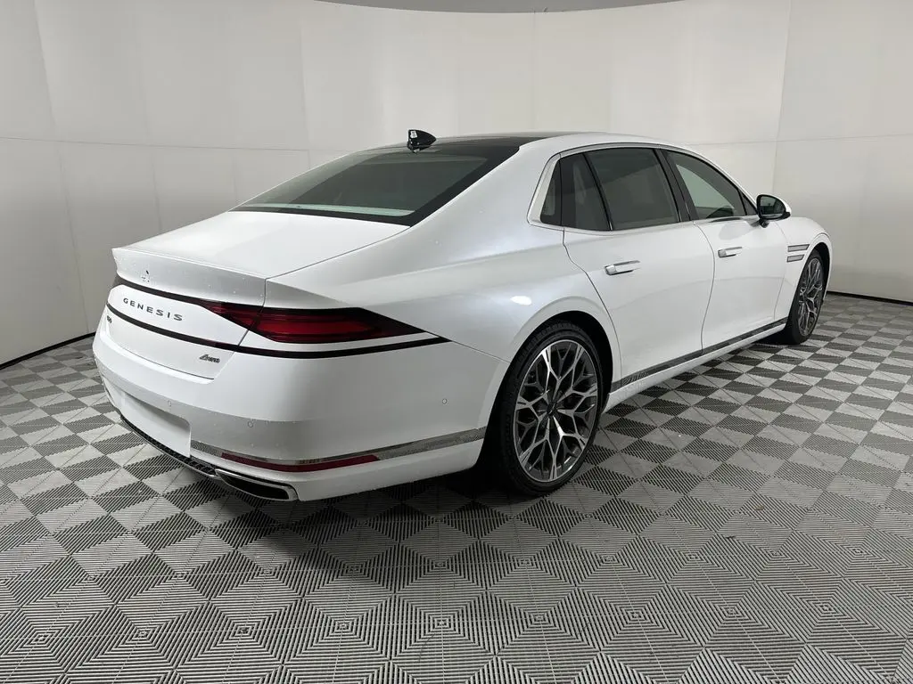 2026 Genesis G90 3.5T E-Supercharger photo 3
