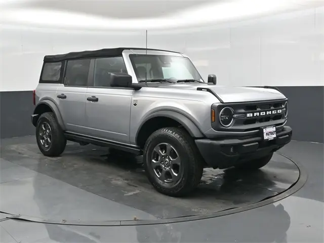 2022 Ford Bronco 4-Door Big Bend's photo