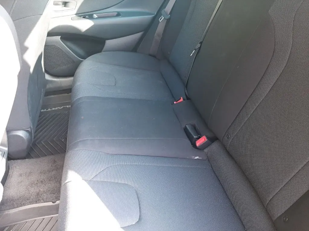 2025 Hyundai Elantra SE photo 10
