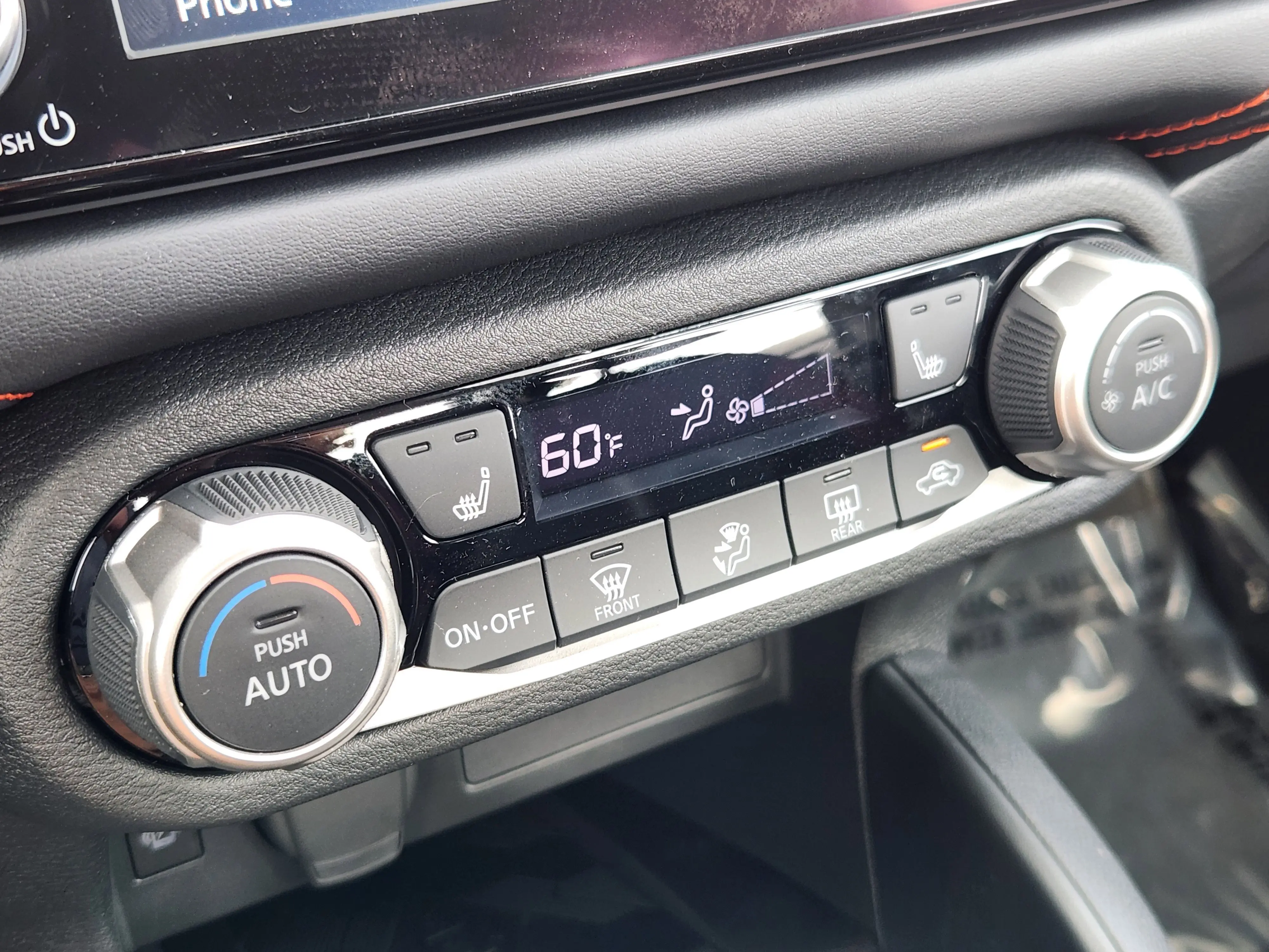 2025 Nissan Versa SR photo 16