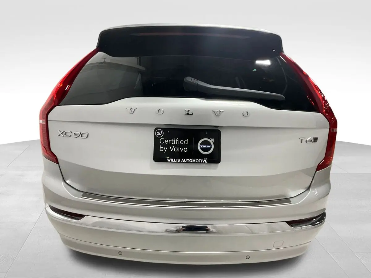 2022 Volvo XC90 T6 Inscription photo 3
