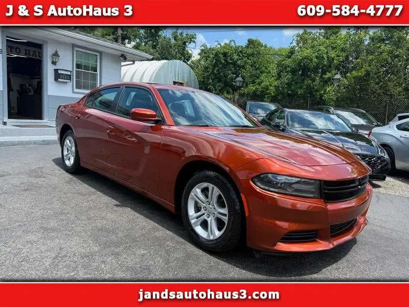 2021 Dodge Charger SXT's photo