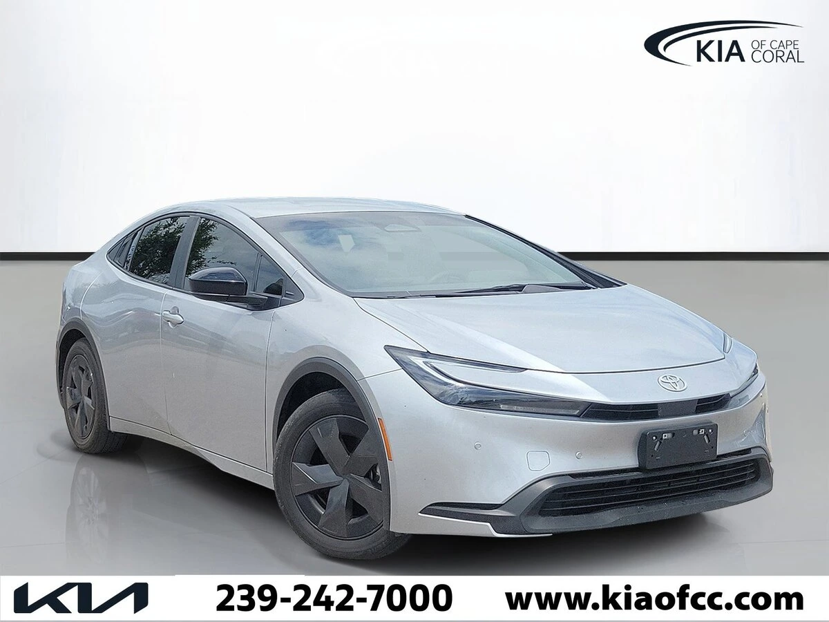 2024 Toyota Prius LE FWD's photo