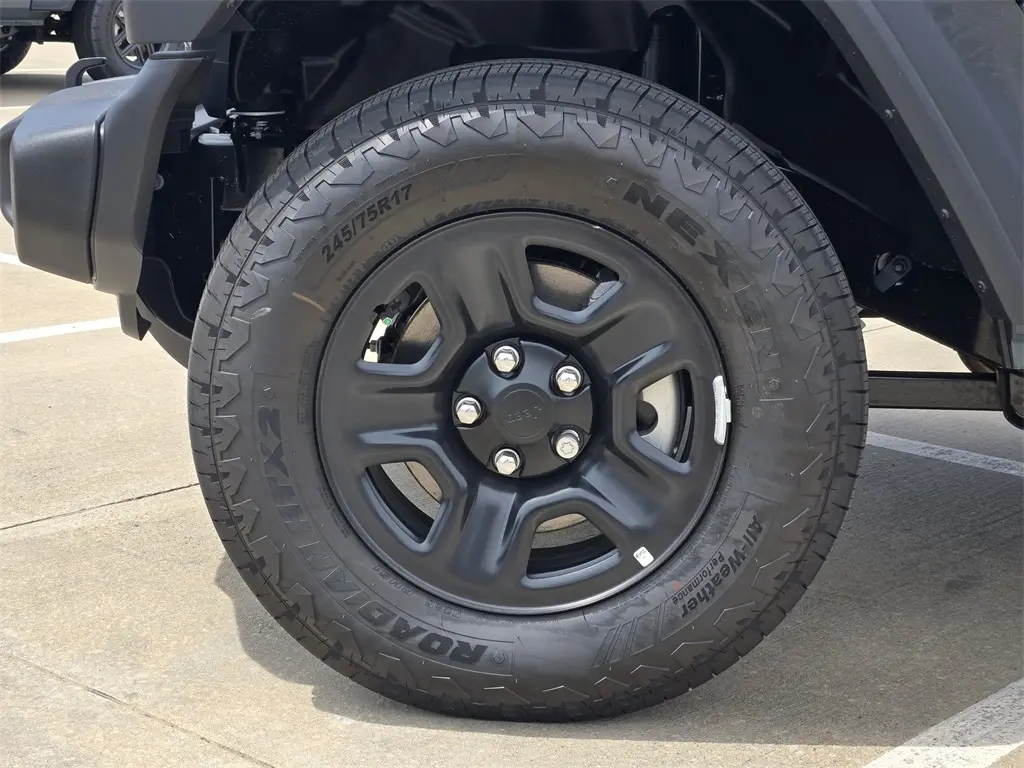 2025 Jeep Wrangler Sport photo 7