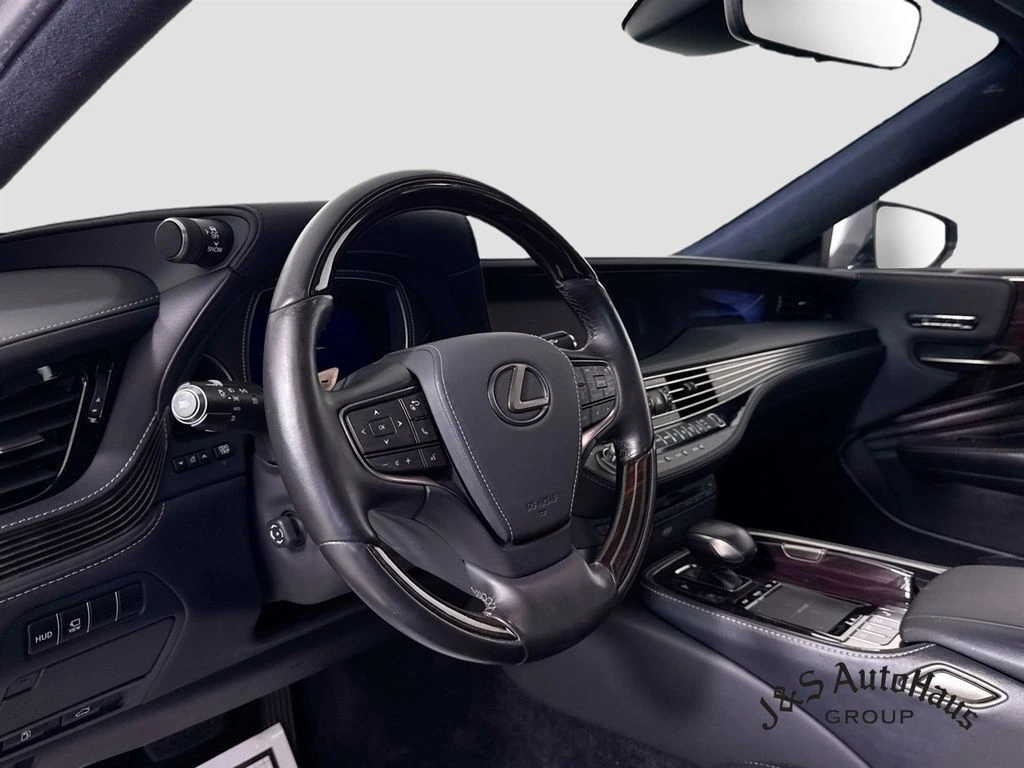 2019 Lexus LS Hybrid 500h - Photo 9