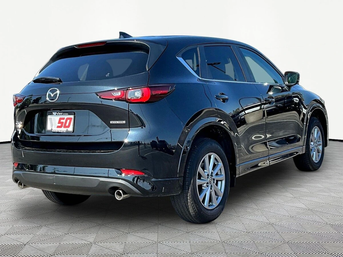 2025 Mazda CX-5 S Preferred package - Photo 6