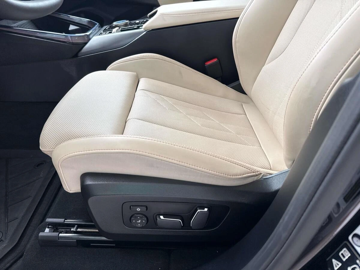 2025 BMW X3 30 - Photo 18