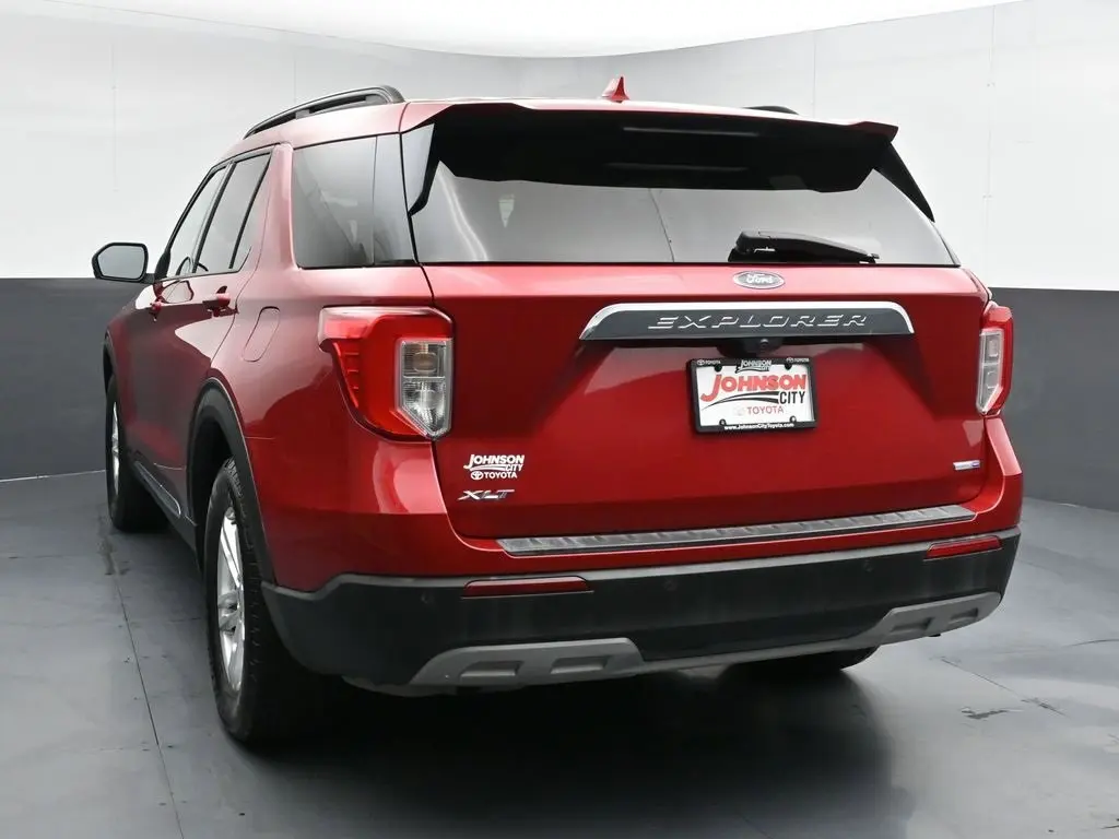 2020 Ford Explorer XLT photo 6