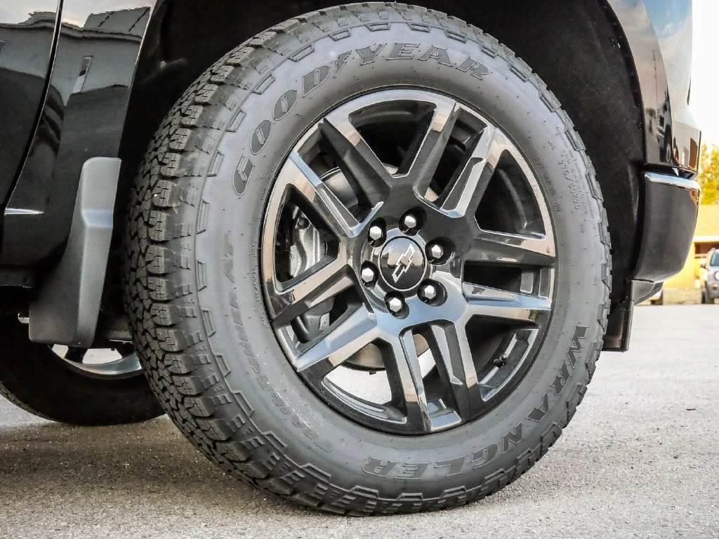2026 Chevrolet Silverado 1500 RST - Photo 9