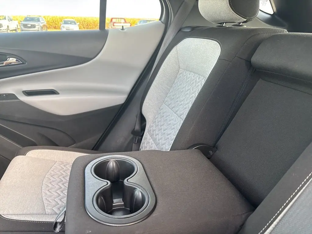 2024 Chevrolet Equinox LT photo 26