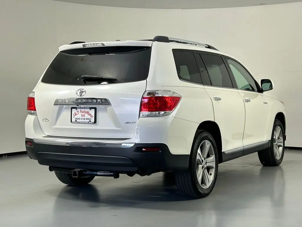 2013 Toyota Highlander Limited photo 4