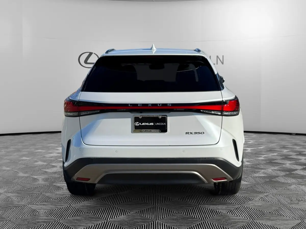 2024 Lexus RX 350 Premium photo 4